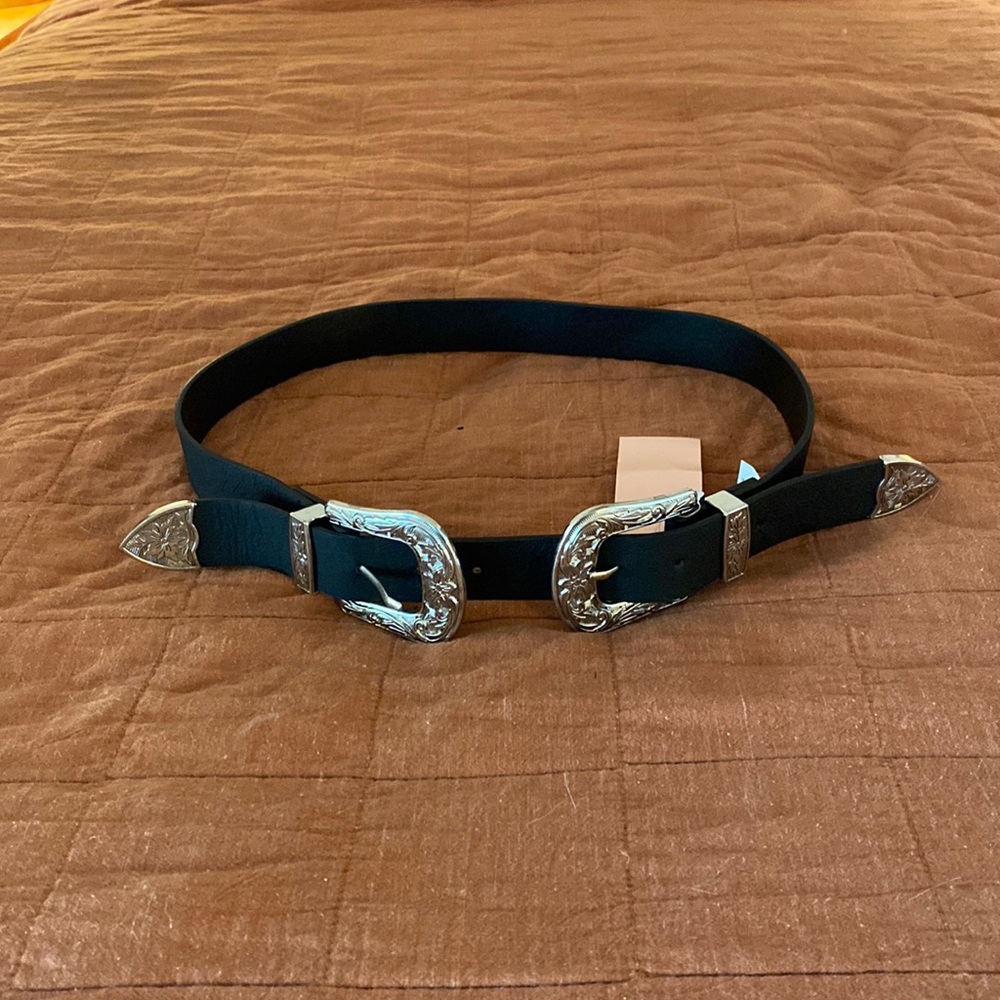 Black double buckle belt